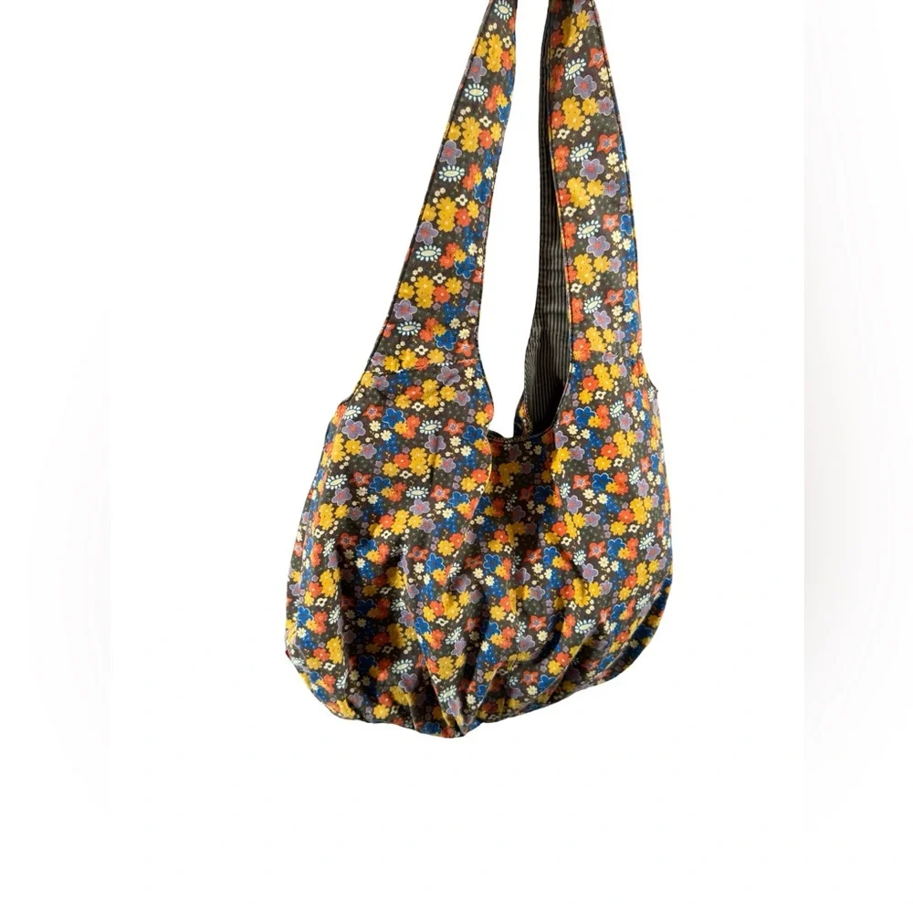 Y2K Unionbay large fabric‎ hobo tote with accent bow brown-multicolored
